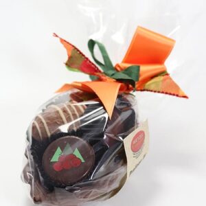 Pralinen Ei - Handgefertigte Spezialität von der Confiserie Wetzel aus dem Schwarzwald