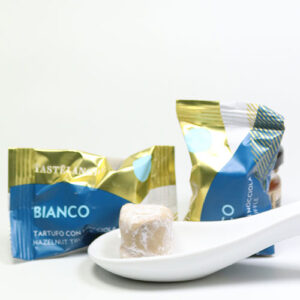 Trüffelpraline mit weißer Schokolade und Piemont-Haselnüssen IGP, Tartufo con Nocciole Bianco, Tastelanghe 11g