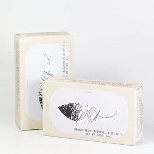 Geräucherte kleine Makrelen in Olivenöl, Portugal