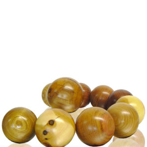 Deko-Kugel aus Goldregen