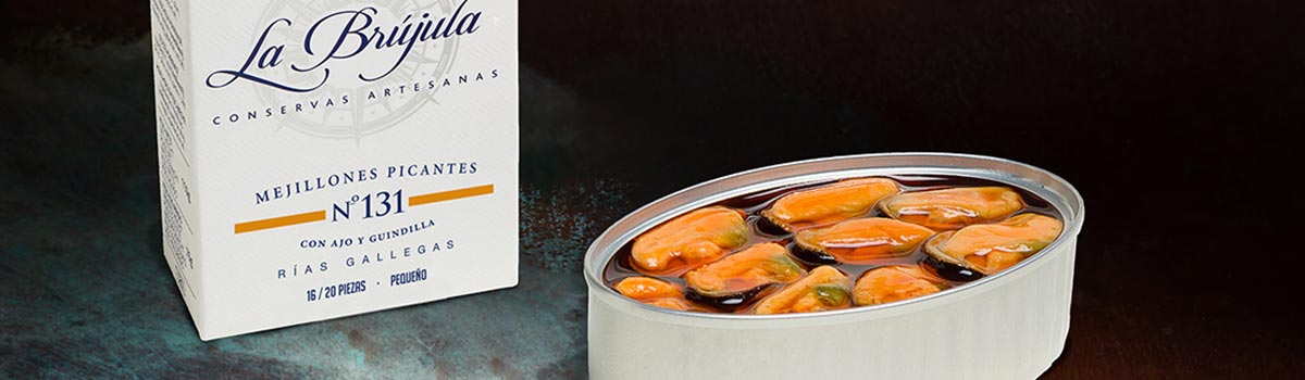 Mejillones Picantes No. 131 - Mit Knoblauch und Cayenne-Chili eingelegte Miesmuscheln aus Galicien (Spanien) Mejillones Picantes No. 131 - Mit Knoblauch und Cayenne-Chili eingelegte Miesmuscheln aus Galicien (Spanien)