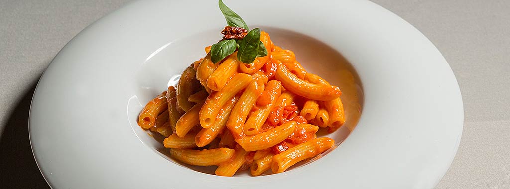 Penne mit rotem Pesto Penne mit rotem Pesto